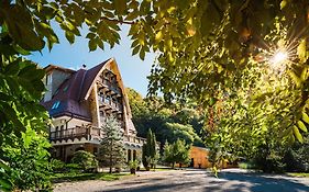 Pension Casa Vanatorilor